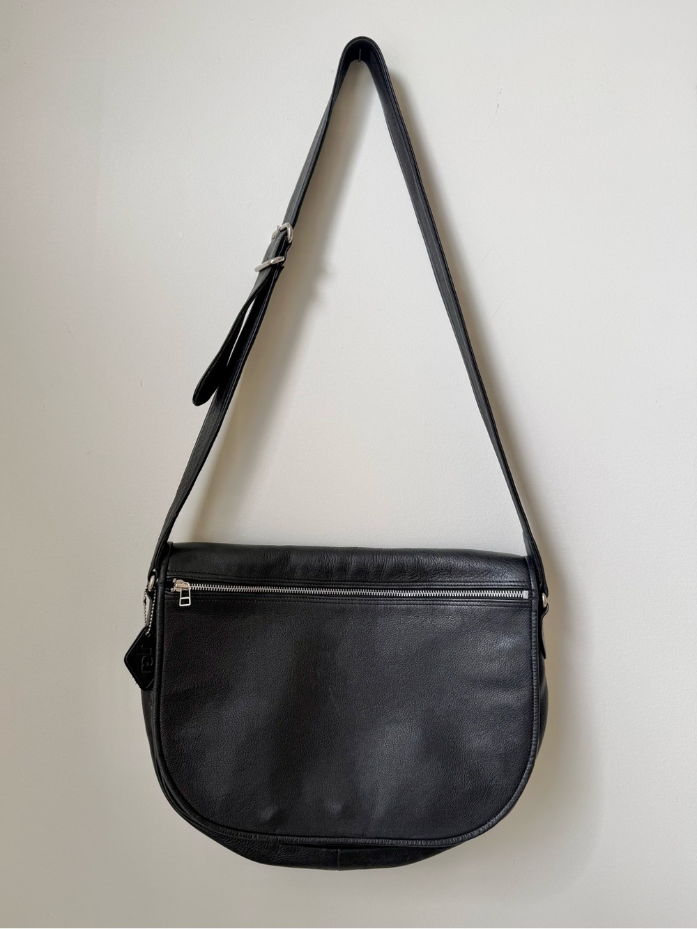 100% Leather messenger cross body bag thick top grain pebbled leather